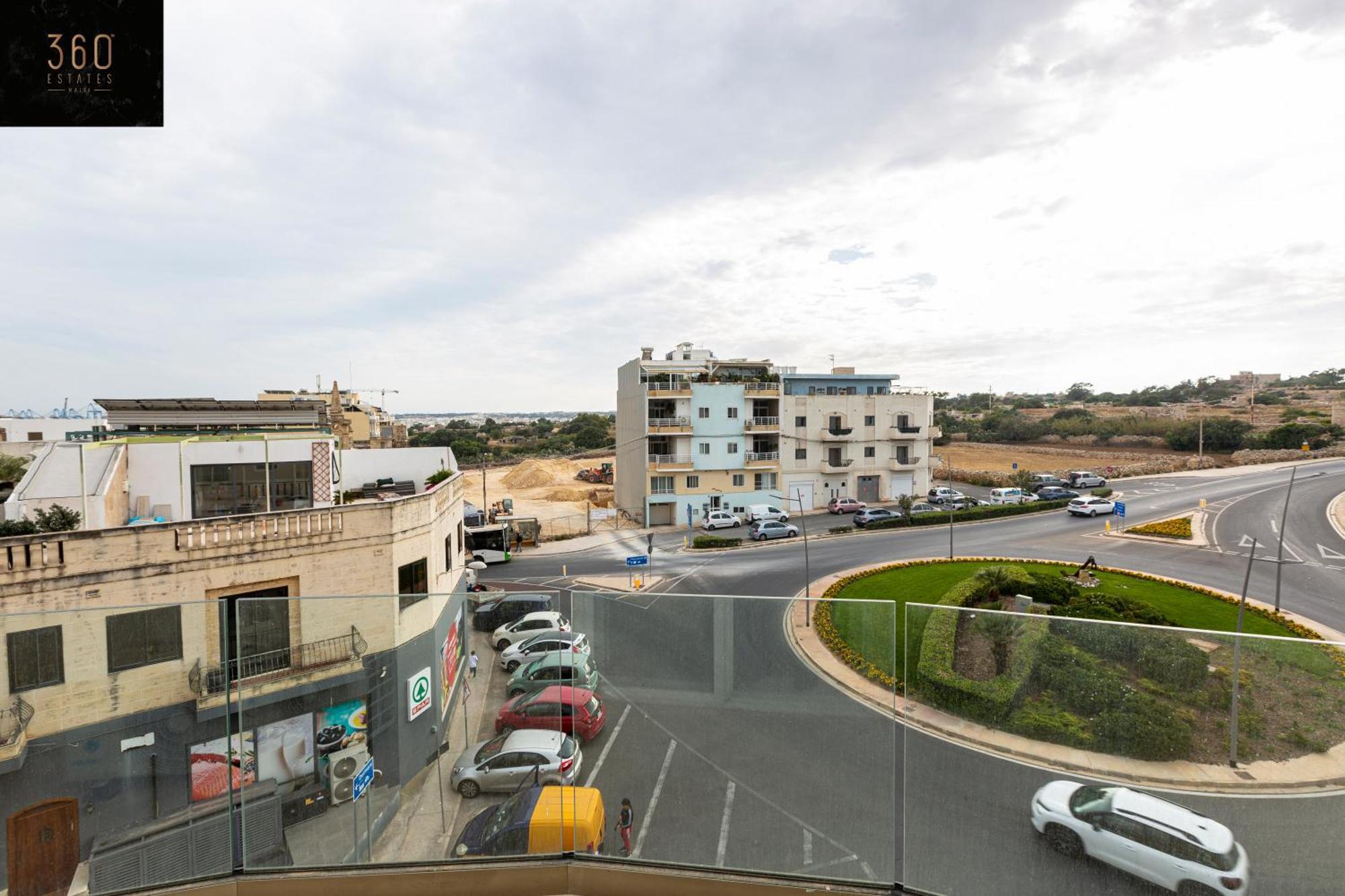 Beautiful 3Br Home With Private Balcony With Wifi & Ac By 360 Estates Marsaxlokk Esterno foto