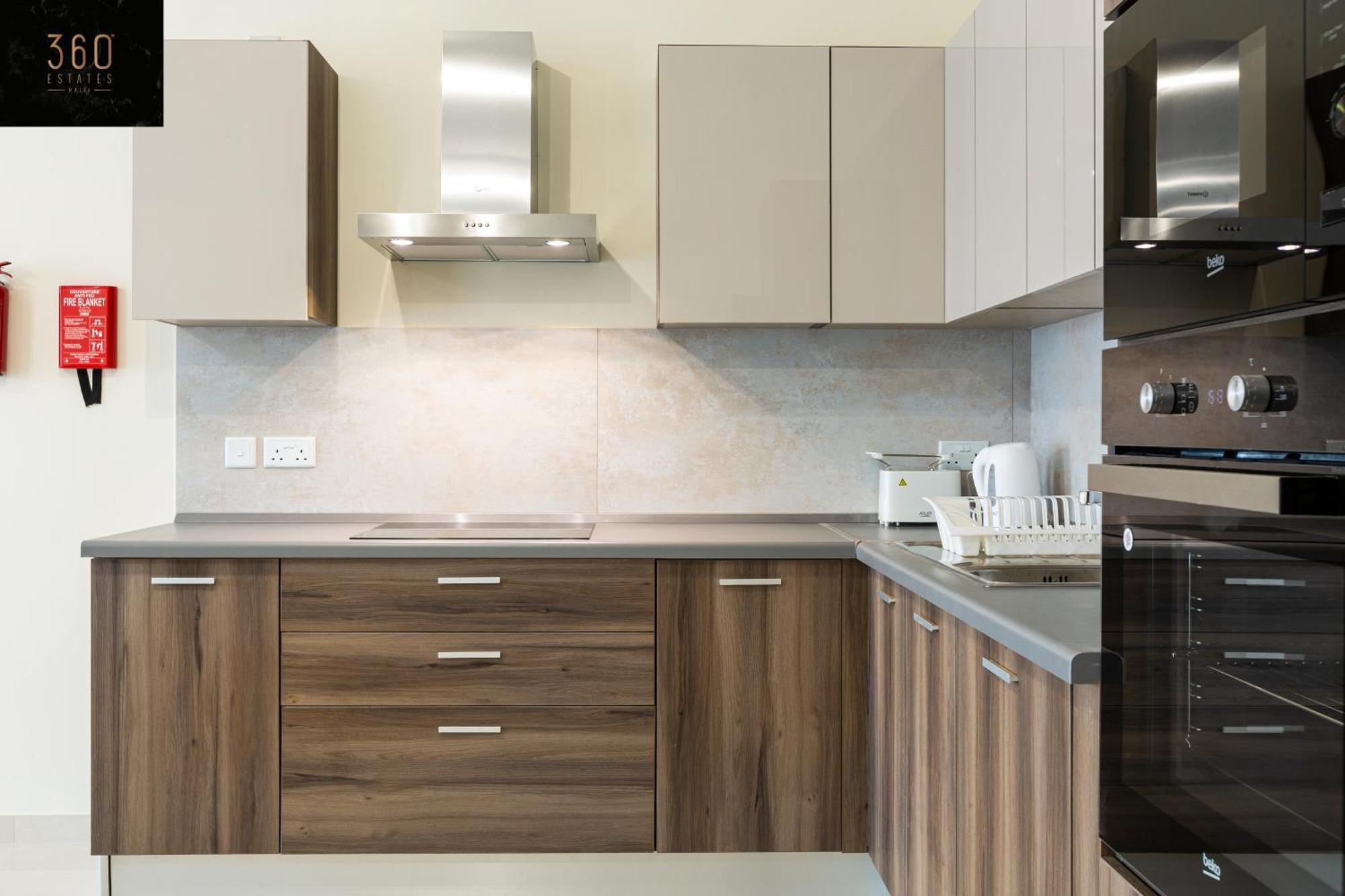 Beautiful 3Br Home With Private Balcony With Wifi & Ac By 360 Estates Marsaxlokk Esterno foto